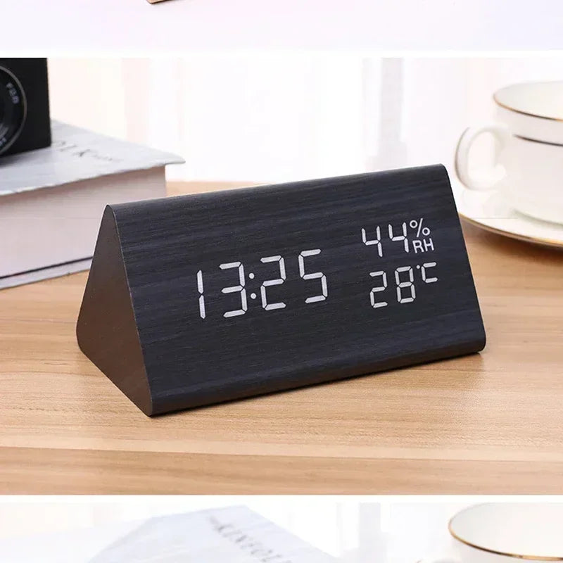 Minimal LED Digital Clock, view 5